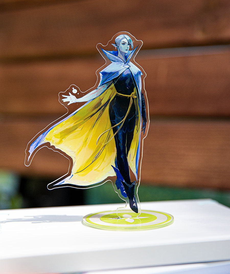 Amé 6" Acrylic Character Stand